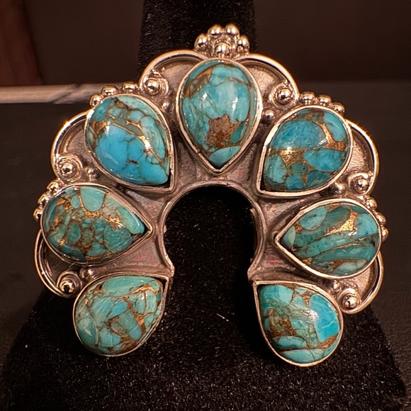 Beautiful, turquoise and sterling‎ silver ring.